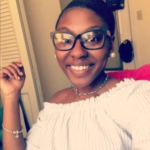 Meet your Posher, Ariel